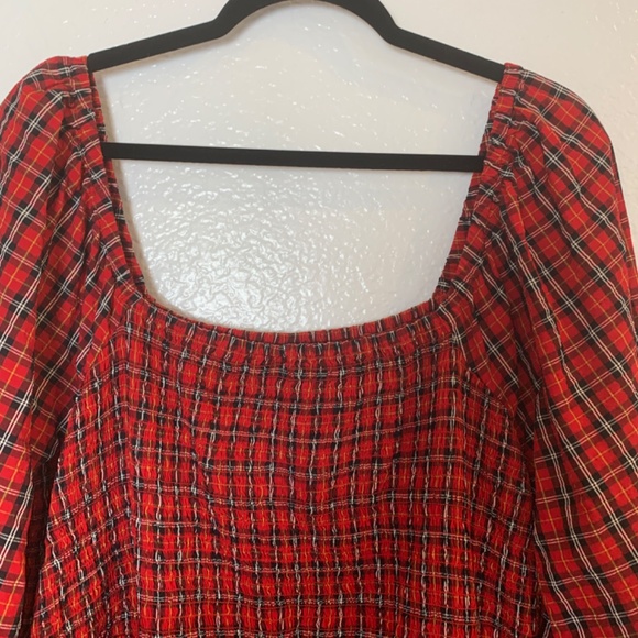 Old Navy Red Tartan Plaid Babydoll Dress 2X Smocked Milk Maid Holiday Christmas - Picture 3 of 9